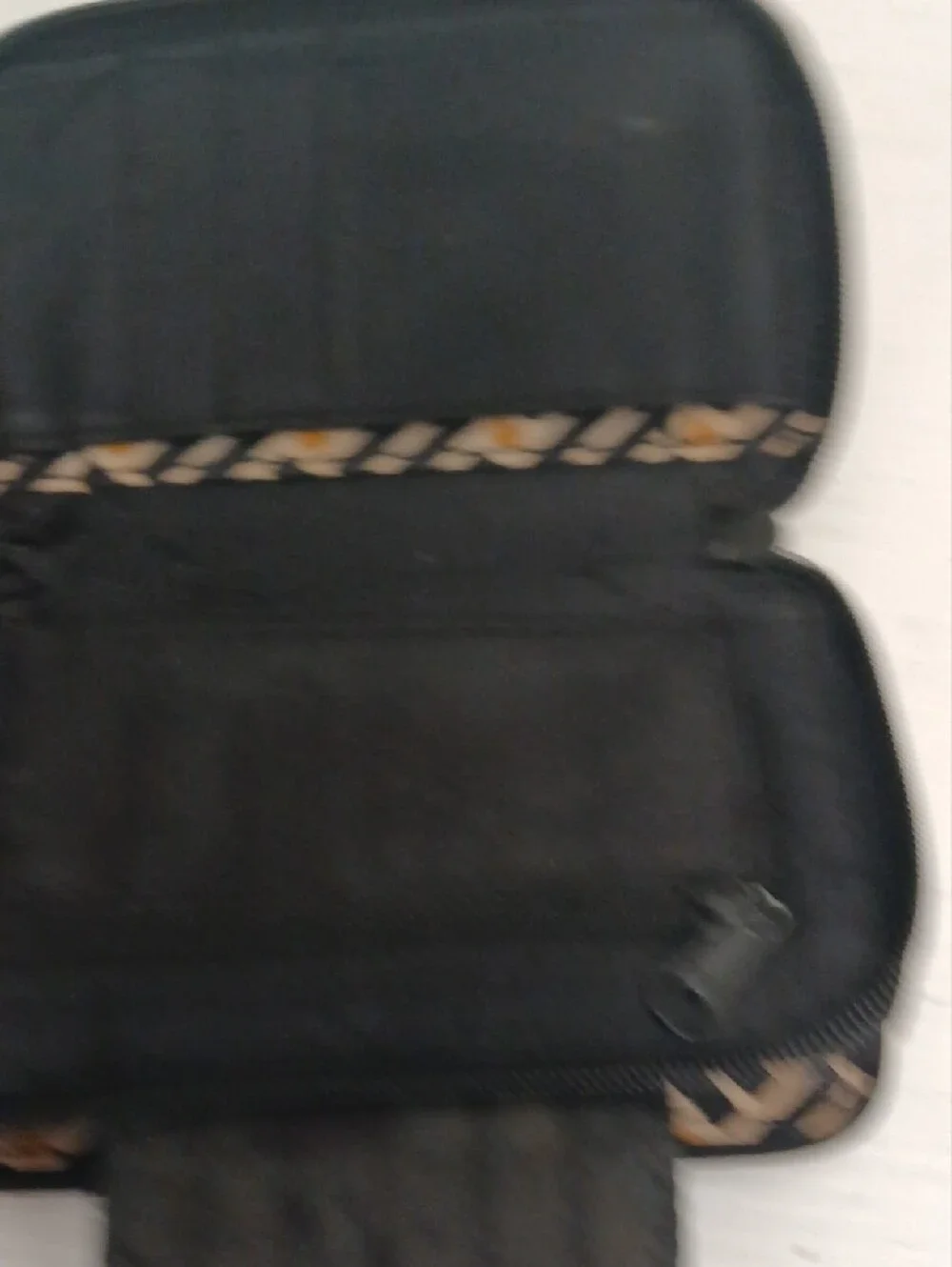 Vera Bradley compact black